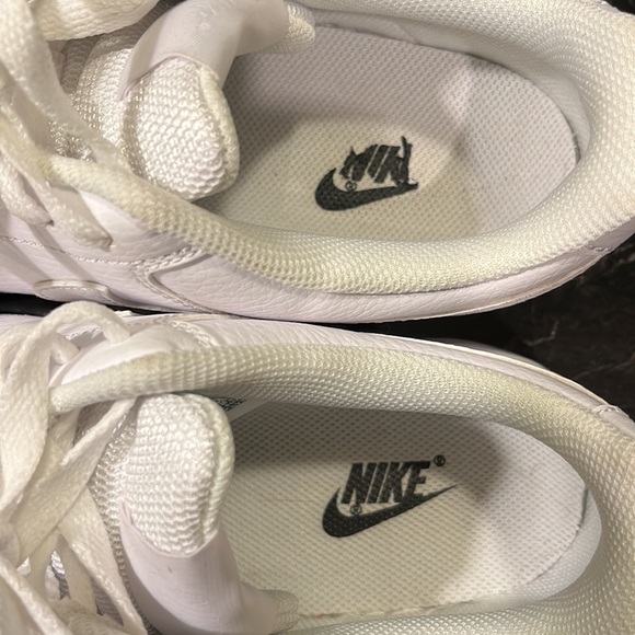 Nike Court Vision Low Women's Sneakers Size 9 (EUC) - Picture 3 of 6